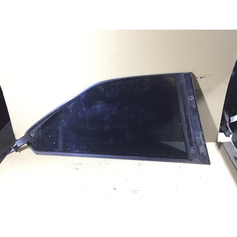 Форточка кузова (стекла и зеркала) BMW 3-series E36 51368119077