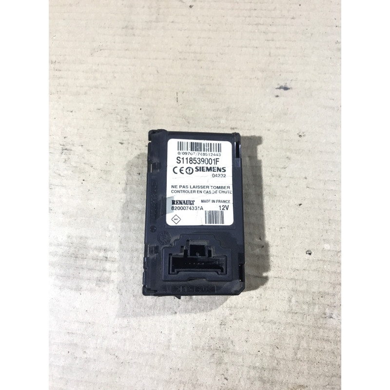 Замок зажигания (электрика) Renault Megane 2 2004 1.9 DCI 8200074331