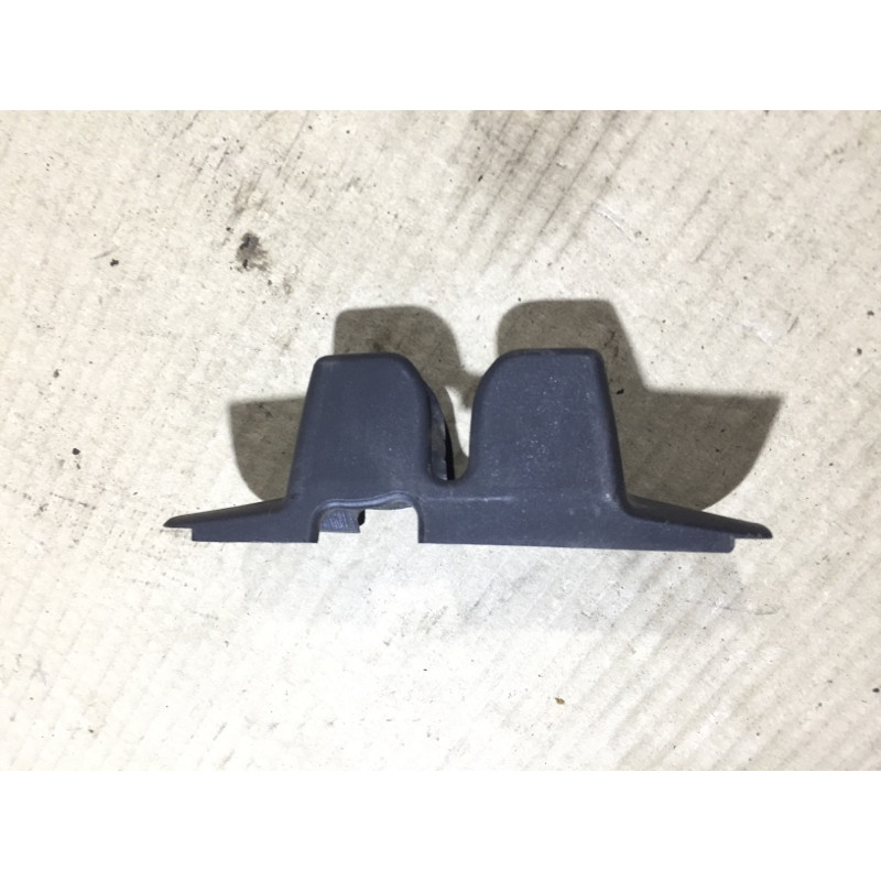 Накладка замка кришки багажника (салон) Renault Megane 2 2004 1.9 DCI