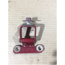 Петля двери