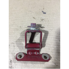 Петля двери