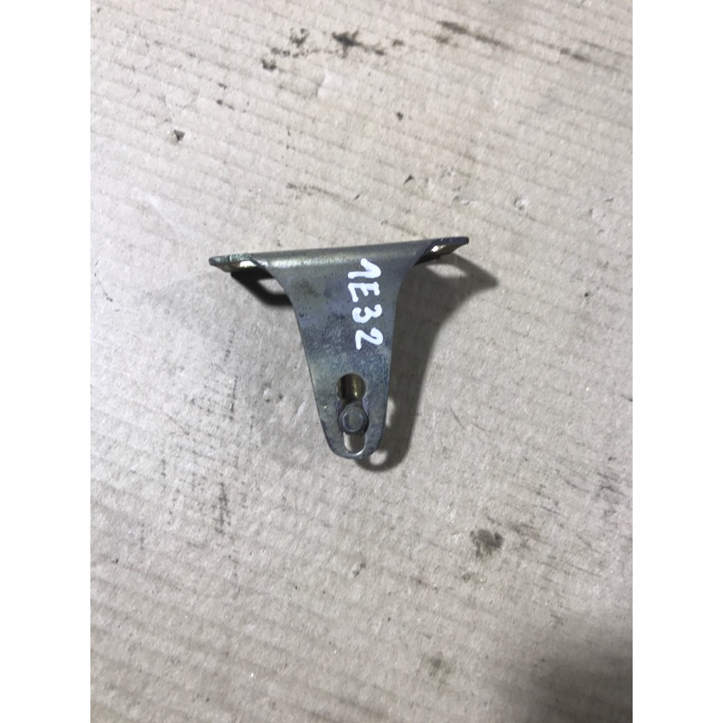 Замок багажника (кузов і елементи) BMW 7-series E32 1990 M70b50 51241916204