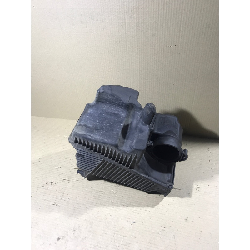 Корпус воздушного фильтра (впускная система) Renault Megane 2 2004 1.9 DCI 8200369798
