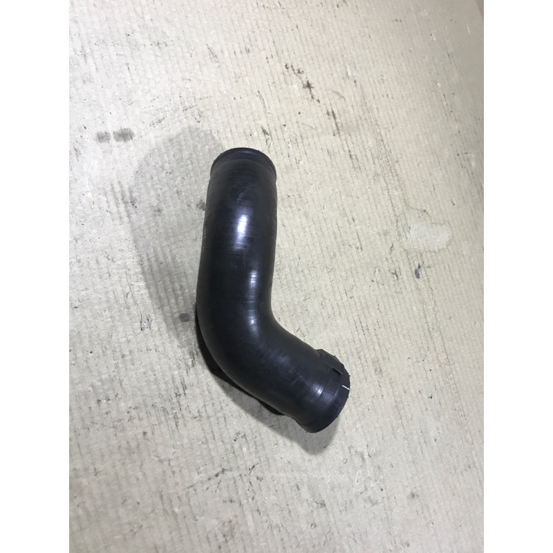 Патрубок (система охлаждения) Renault Megane 2 2004 1.9 DCI 8200185556