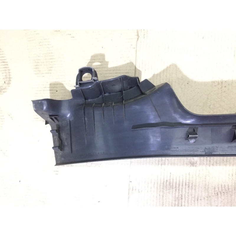 Накладка на порог (кузов и элементы) Renault Megane 2 2004 1.9 DCI 8200079436