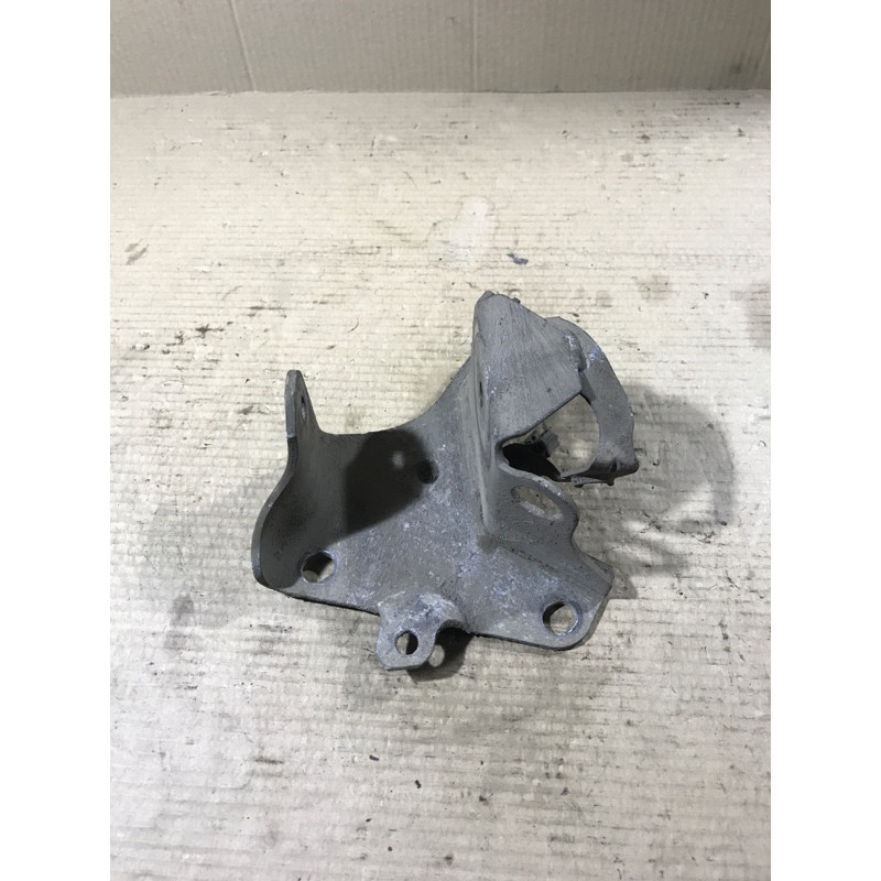 Кронштейн (двигун та елементи) Renault Megane 2 2004 1.9 DCI