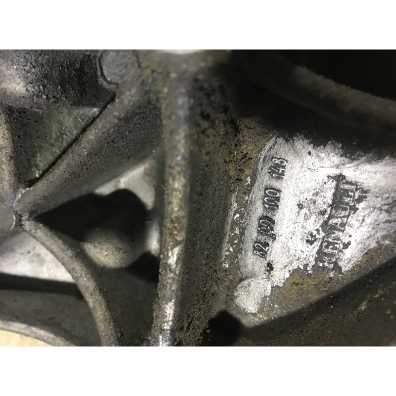 Кронштейн генератора (кронштейны двигателя) Renault Megane 2 2004 1.9 DCI 8200100148