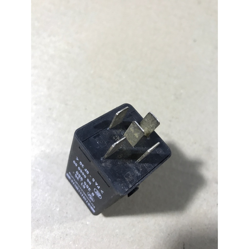 Реле (электрика) BMW 7-series E38 61358365960