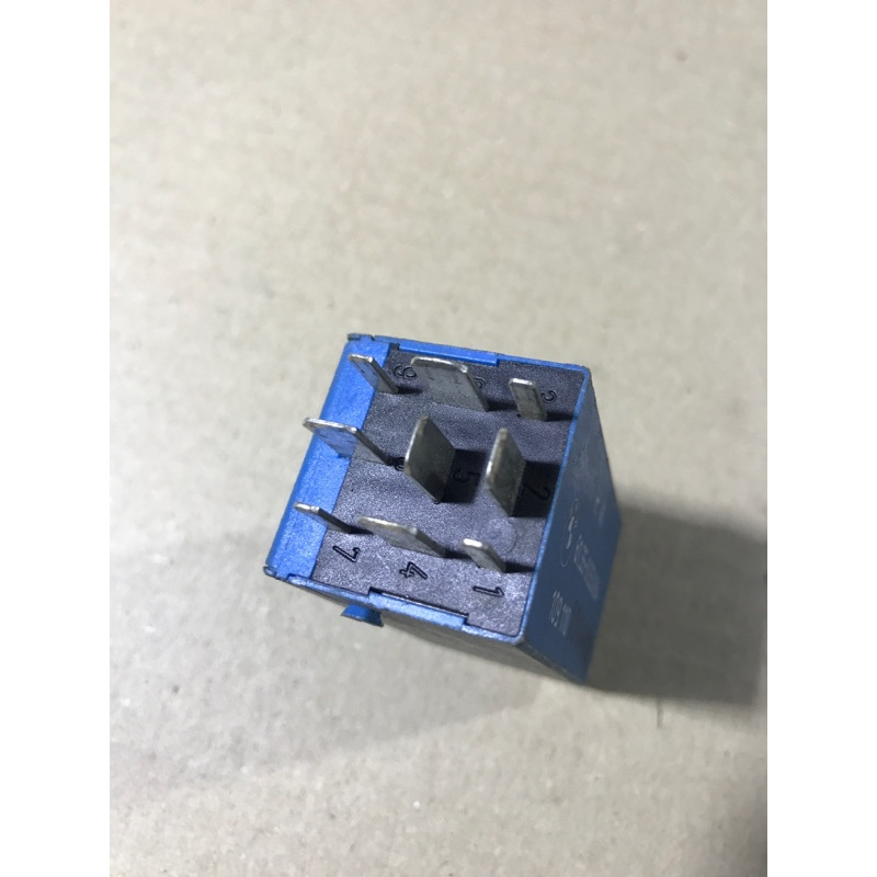 Реле (электрика) BMW 5-series E34 61358353094