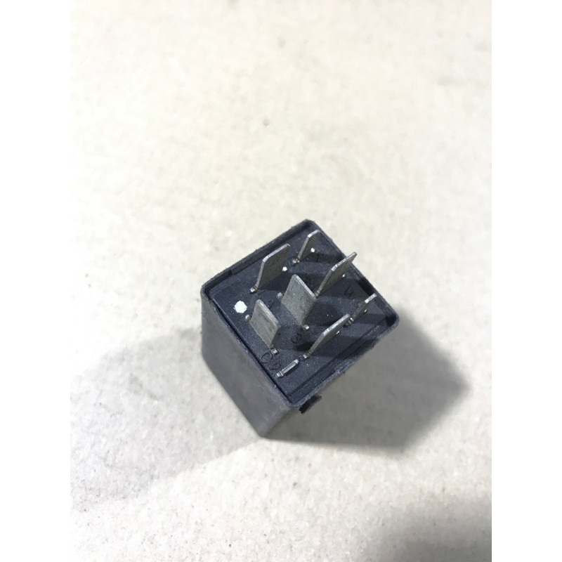 Реле (электрика) BMW 7-series E32 61 31 1 374 127