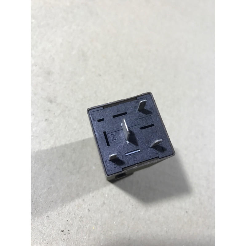 Реле (электрика) BMW 5-series E34 61 35 1 391 725