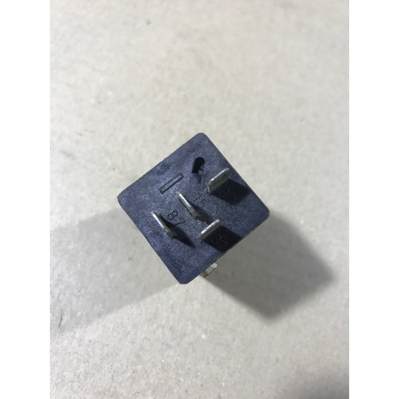 Реле (электрика) BMW 7-series E32 34521179131