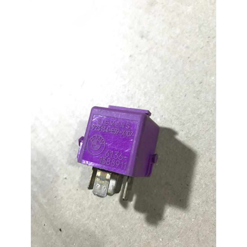 Реле (электрика) BMW 5-series E39 61361388911