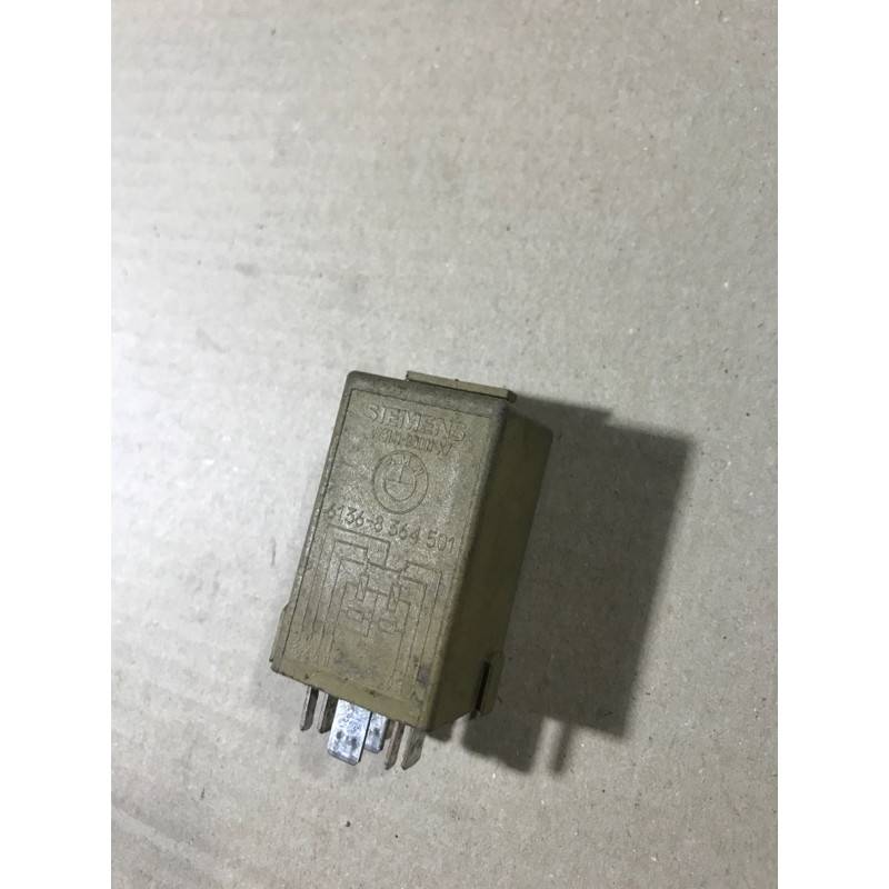 Реле (электрика) BMW 5-series E39 61368384501