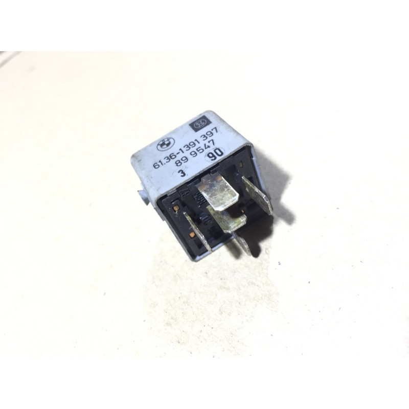 Реле (электрика) BMW 5-series E34 61361391397