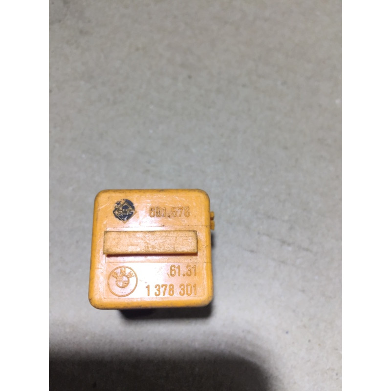 Реле (электрика) BMW 5-series E34 61311378301