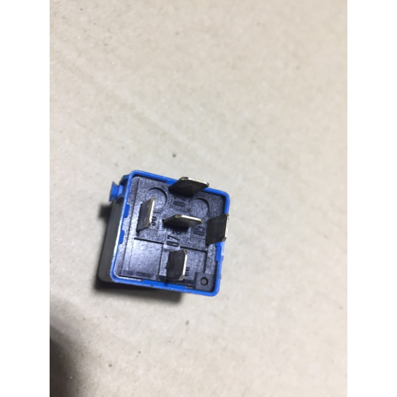 Реле (электрика) BMW 5-series E34 61311378786