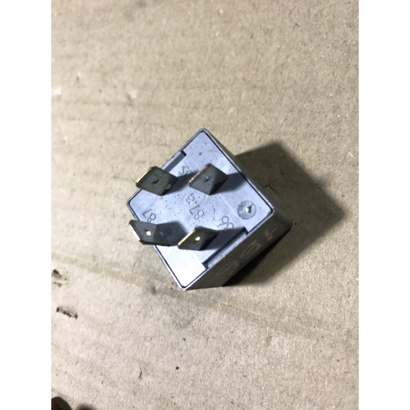 Реле (электрика) AUDI A4 B6 2003 2.0 ALT 141951253B