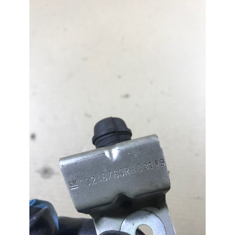 Упор капота (кузов и элементы) Opel Insignia A 2012 2.0 DTH 13248768