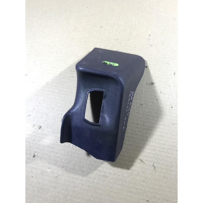 Накладка ременя безпеки (салон) BMW 5-series E34 72118139841