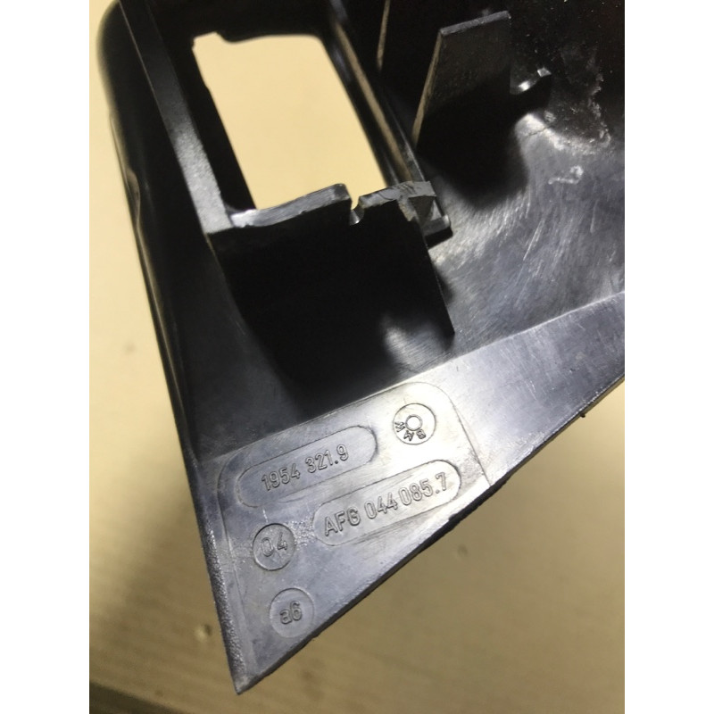 Накладка ремня безопасности (салон) BMW 7-series E32 1990 M70b50 72111954327