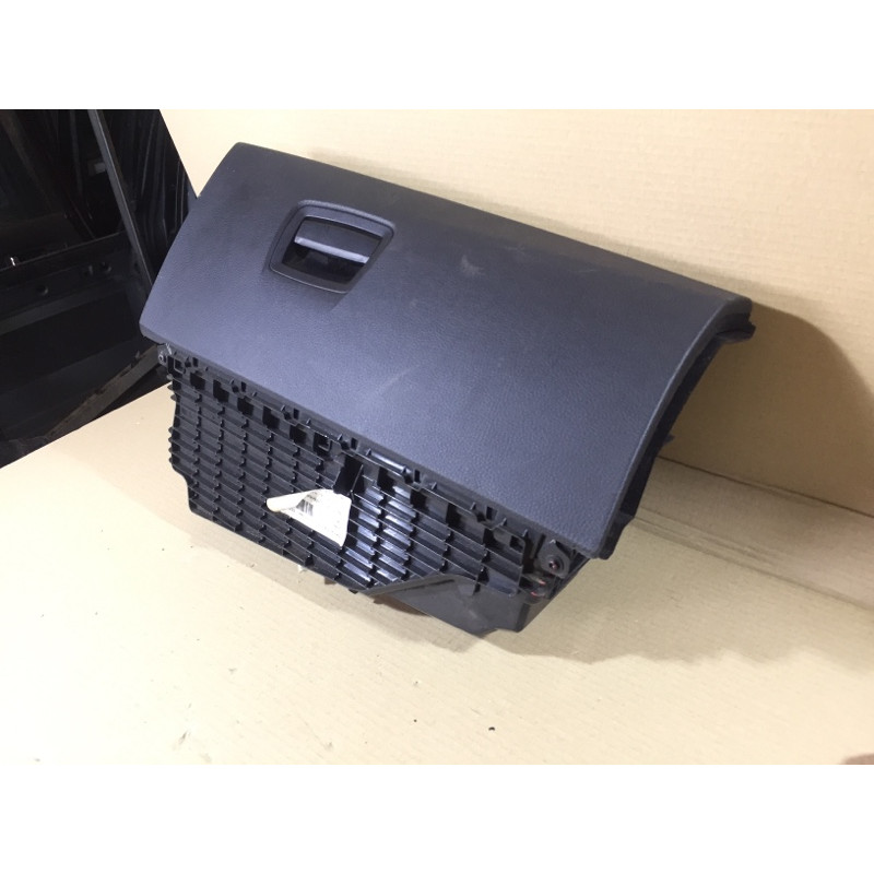 Бардачок (салон) BMW 5-series F10 2013 N47D20 51169166683