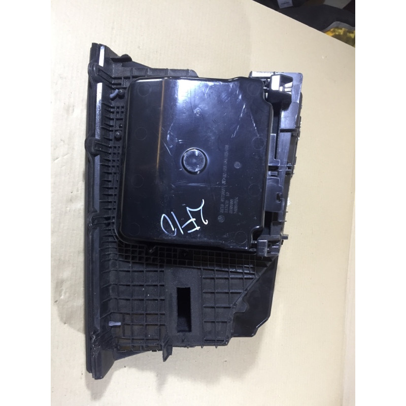 Бардачок (салон) BMW 5-series F10 2013 N47D20 51169166683