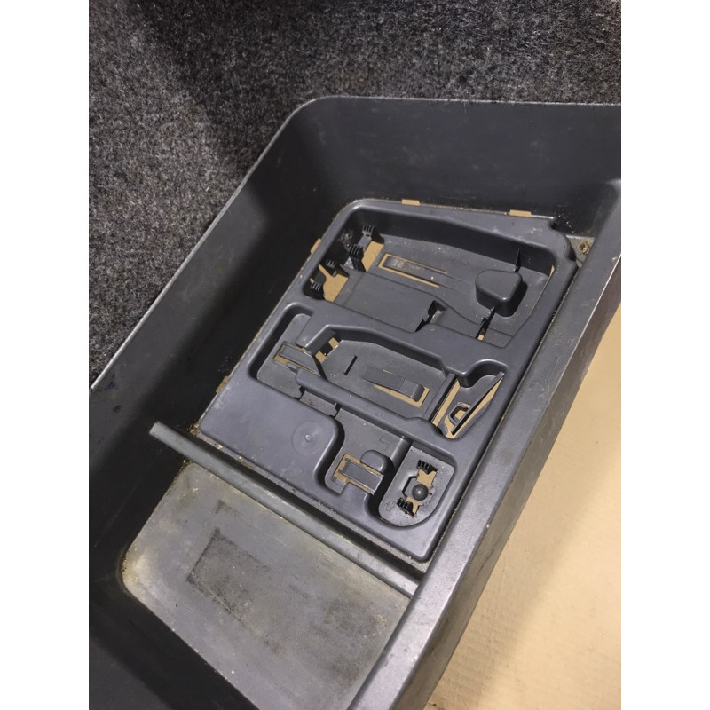 Обшивка багажника (салон) BMW 3-series E90 2006 N46B20 51477070520