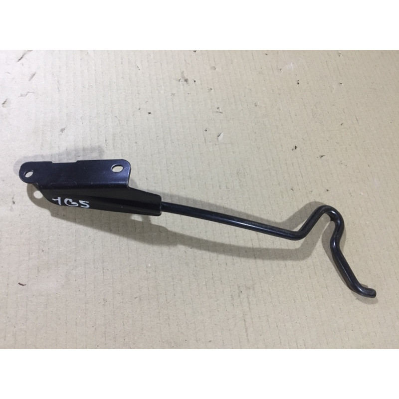 Кронштейн (двигатель и элементы) Volkswagen Golf 1K 2004 2.0 BKD 1K1721913C