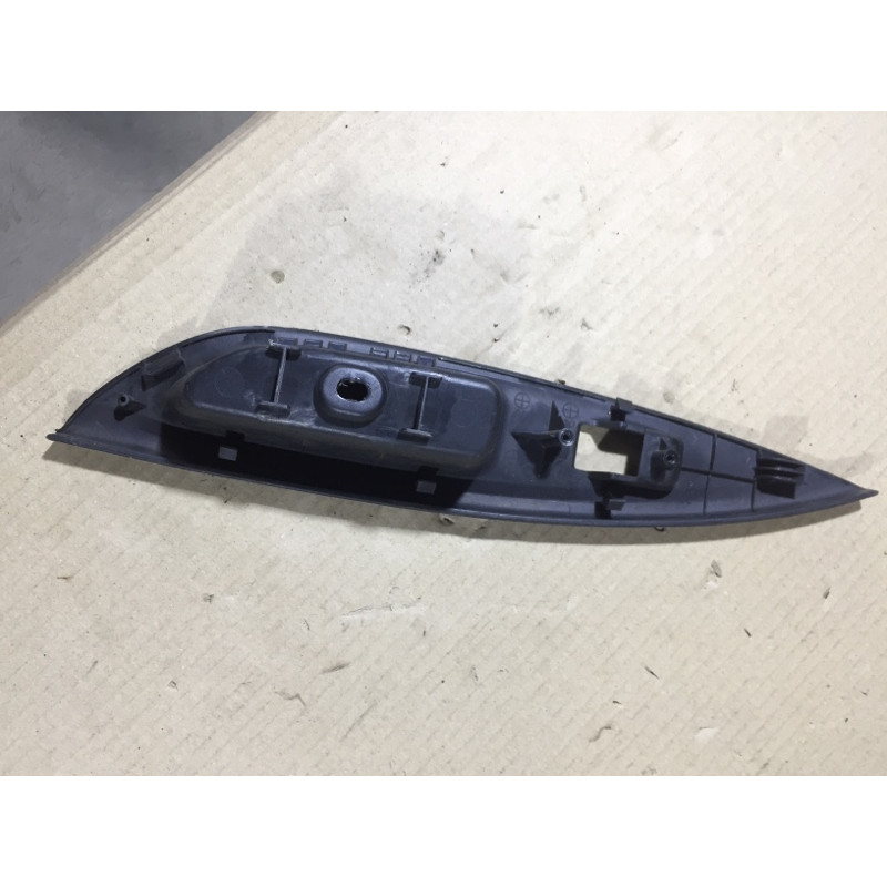 Пластик салона (салон) Mazda 6 GG 2004 2.0 RF5 GJ6A685L1