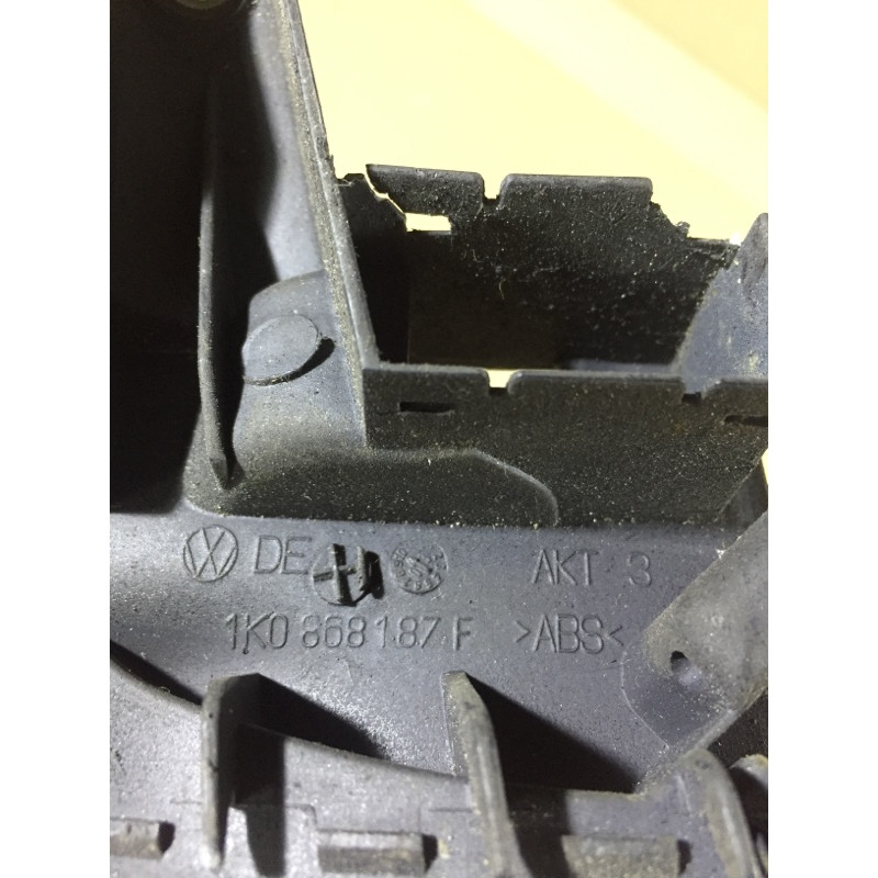 Пластик салона (салон) Volkswagen Golf 1K 2004 2.0 BKD 1K0868187F