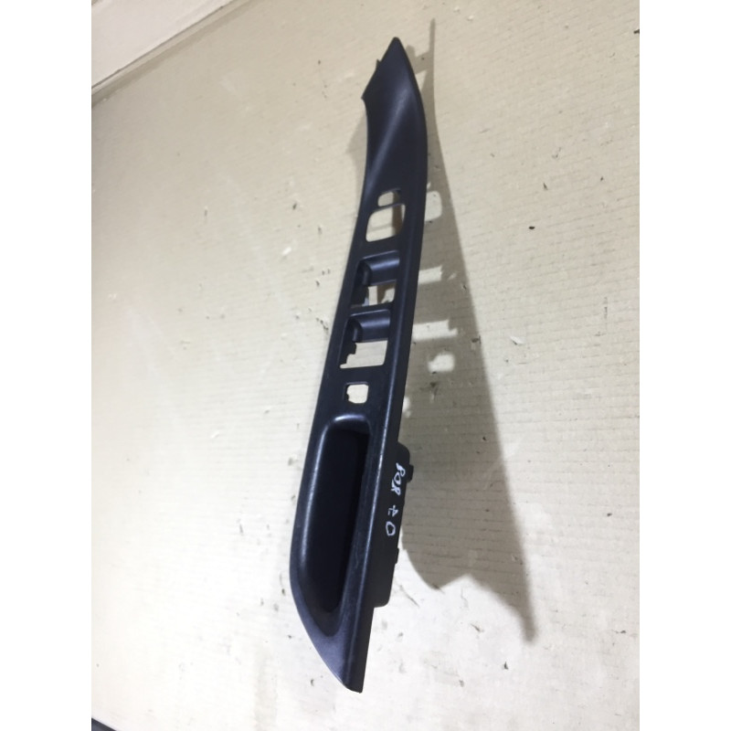 Пластик салона (салон) Mazda 6 GG 2004 2.0 RF5 GJ6A684L6