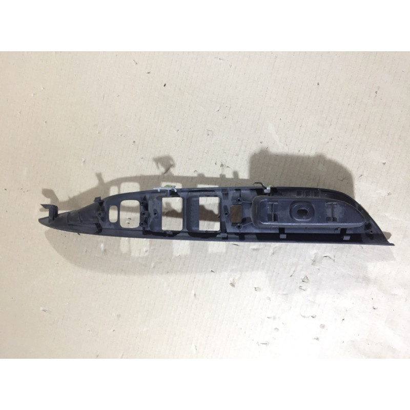 Пластик салона (салон) Mazda 6 GG 2004 2.0 RF5 GJ6A684L6