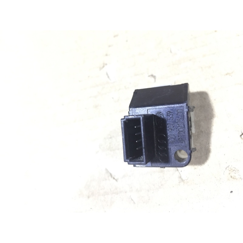 Датчик (электрика / датчики) AUDI A6 C5 2001 2.5 AKE 4d0907539