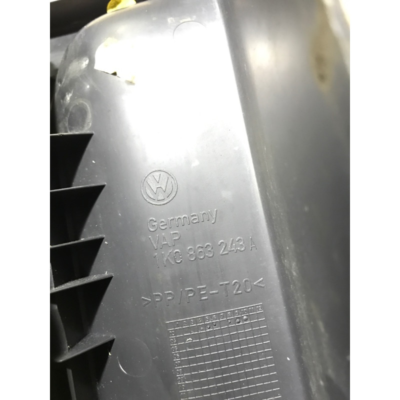 Центральная консоль (салон) Volkswagen Golf 1K 2004 2.0 BKD 1K0863244A