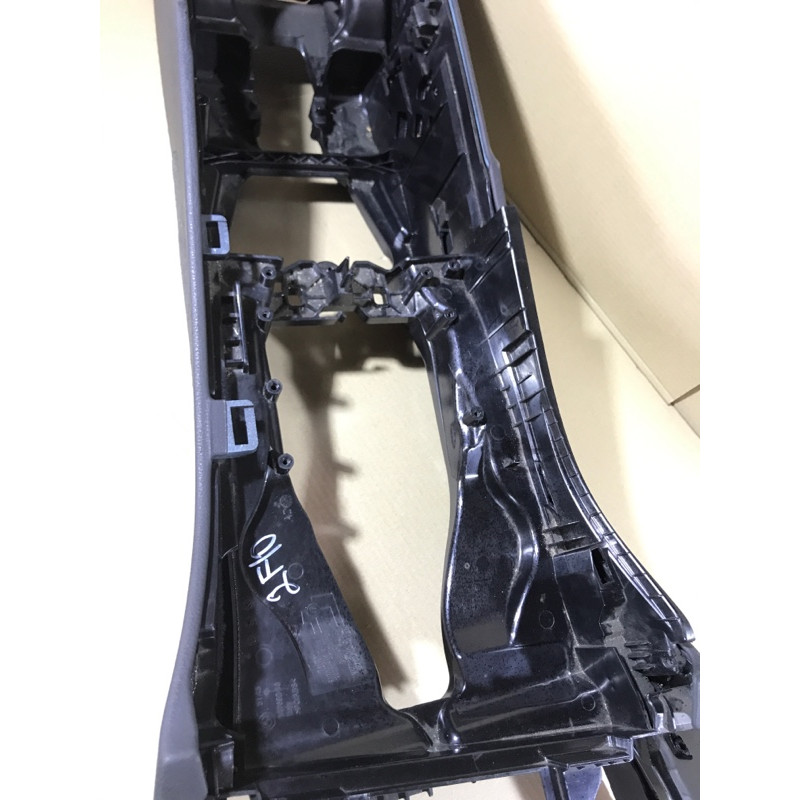Центральна консоль (салон) BMW 5-series F10 2013 N47D20 51169216814