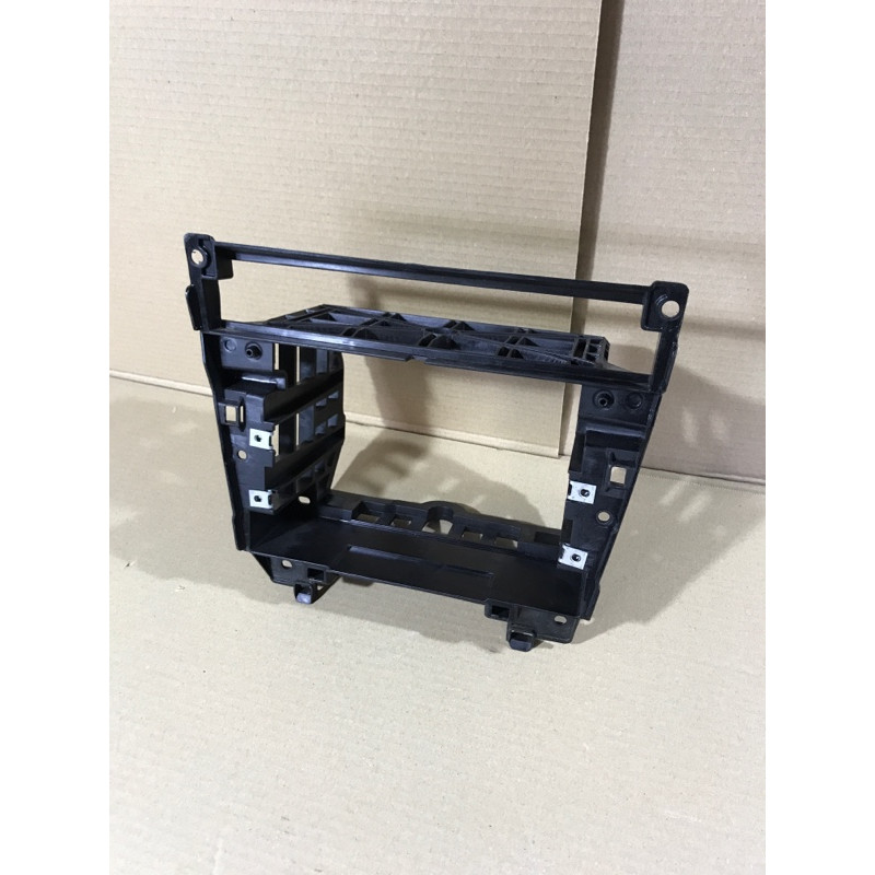 Рамка магнитофона (салон) BMW 5-series E60 2005 N52B25 51457076082
