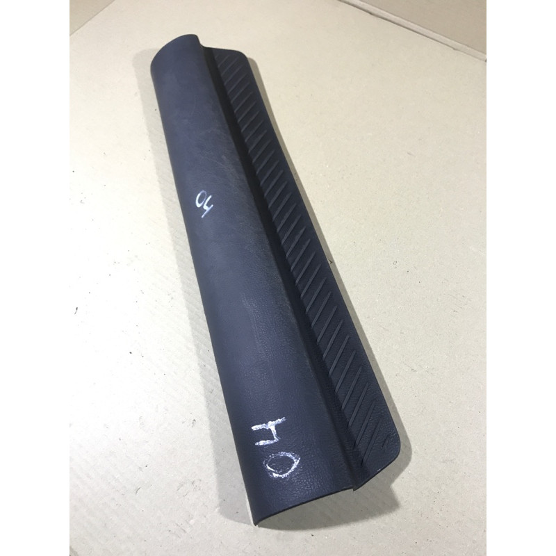 Накладка на порог (кузов и элементы) Mazda 6 GG 2002 2.0 RF5 GJ6A68710