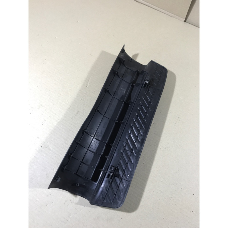 Накладка на порог (кузов и элементы) Mazda 6 GG 2002 2.0 RF5 GJ6A68730