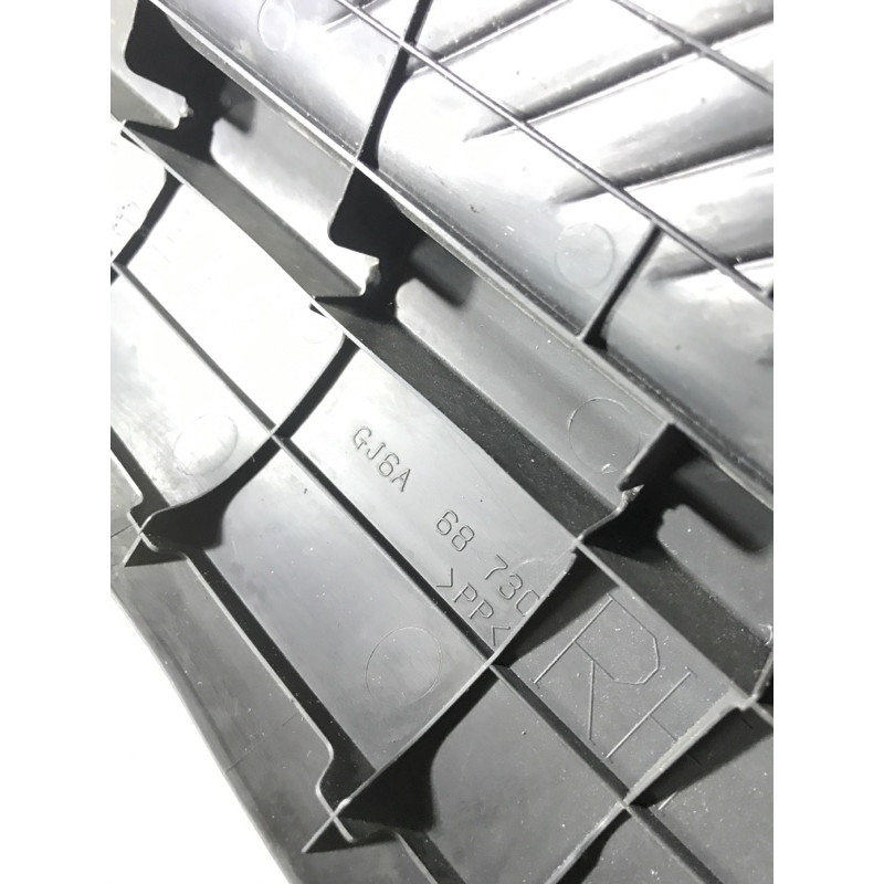 Накладка на порог (кузов и элементы) Mazda 6 GG 2002 2.0 RF5 GJ6A68730