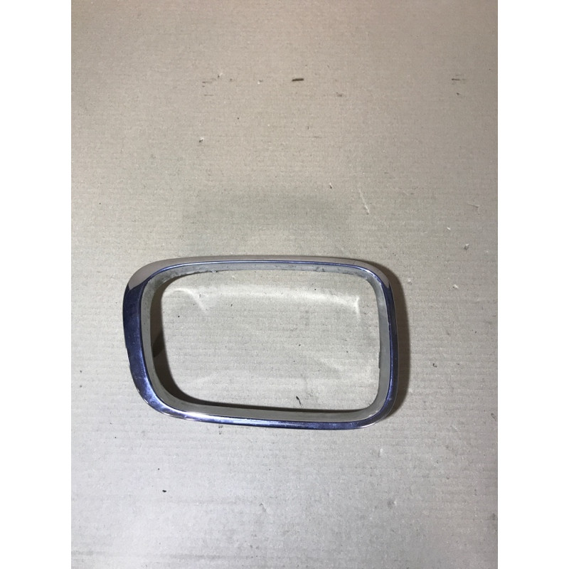 Решетка радиатора (наружные элементы кузова) BMW 5-series E39 51138159624