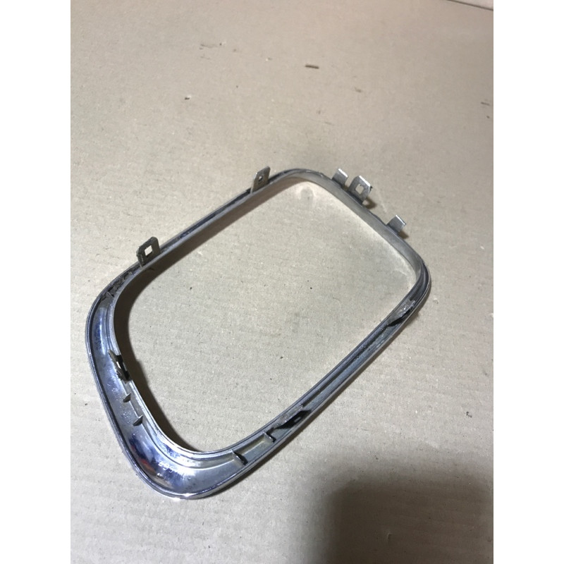 Решетка радиатора (наружные элементы кузова) BMW 5-series E39 51138159624