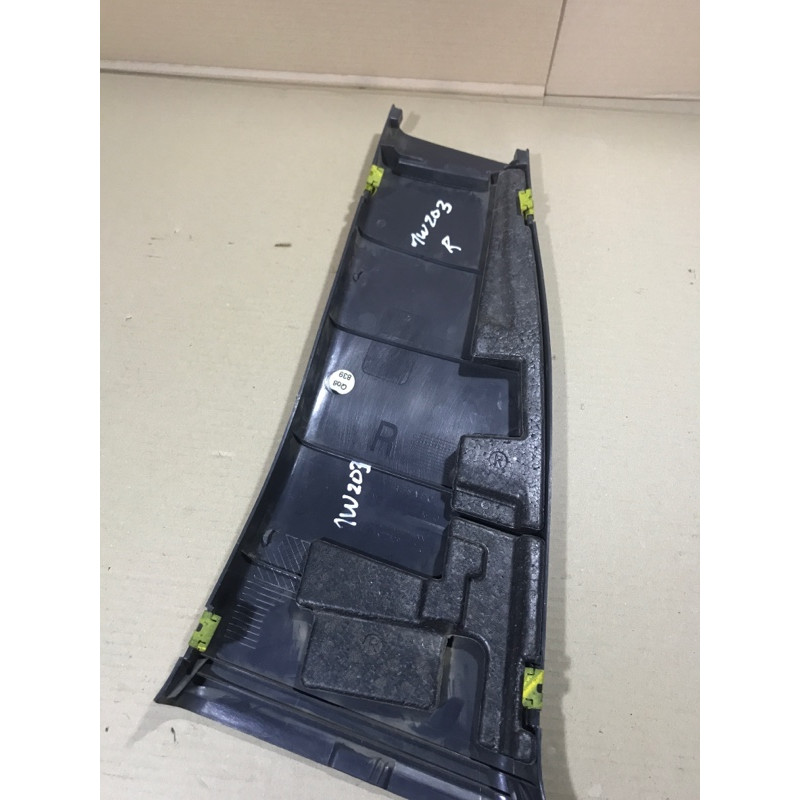 Пластик салона (салон) Mercedes-Benz C-class W203 1.8 M111.951 A2036903640