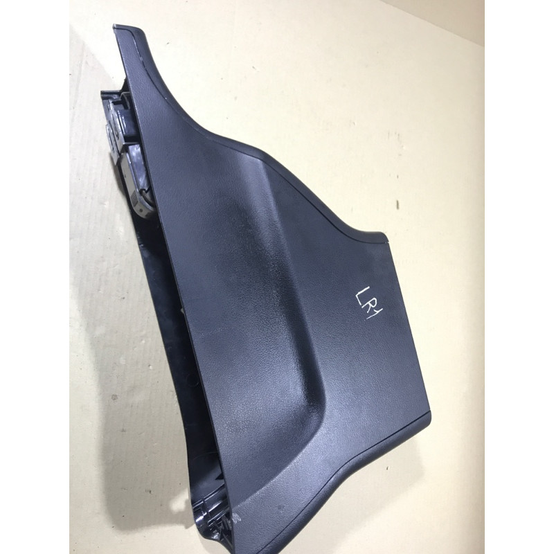 Подлокотник (салон) LAND ROVER FREELANDER L314 1999 1.8B FJM101400