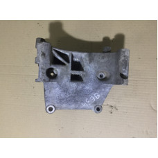 Кронштейн генератора