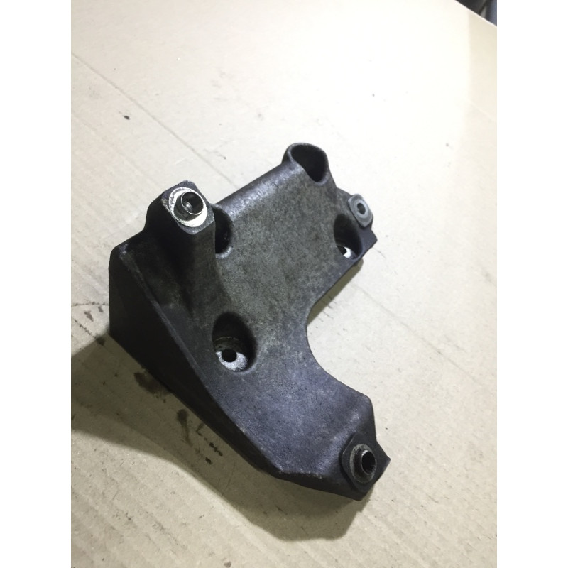 Кронштейн (двигатель и элементы) BMW 3-series E90 2006 N46B20 64557505980