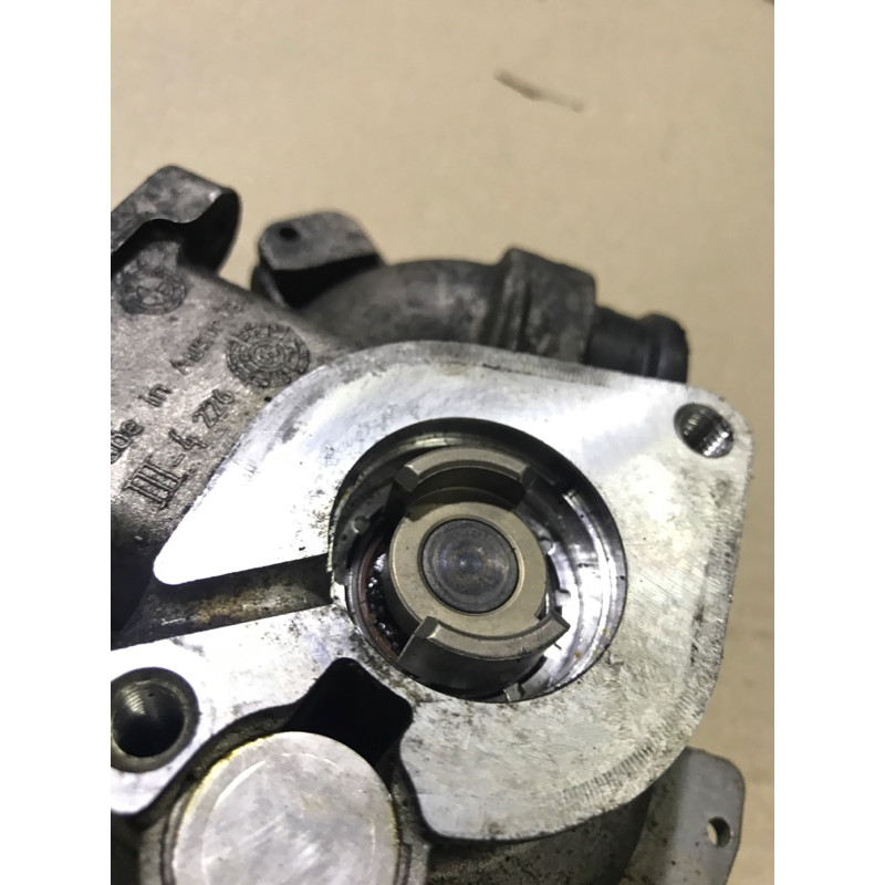 Помпа (система охлаждения) BMW 3-series E90 2006 N46B20 11517515778