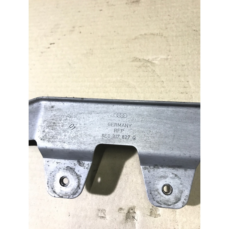 Кронштейн (двигатель и элементы) AUDI A4 B6 2003 2.0 ALT 8E0317827Q