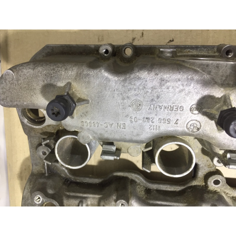 Крышка клапанов (двигатель и элементы) BMW 5-series F10 2013 N63B44 11127566283