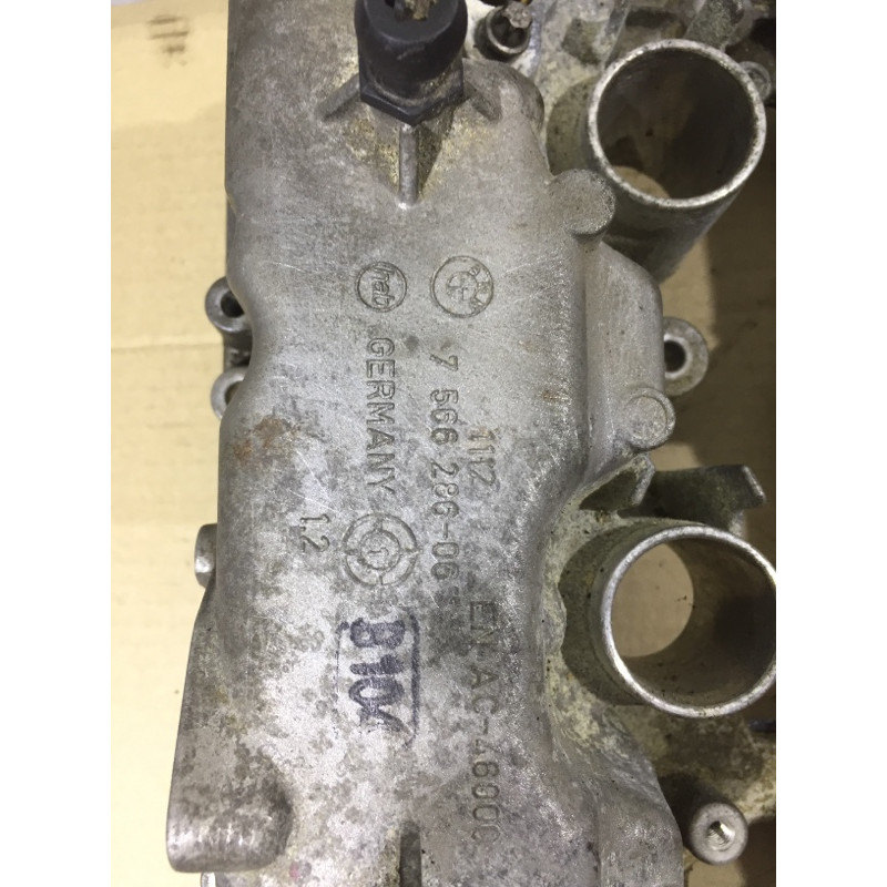 Крышка клапанов (двигатель и элементы) BMW 5-series F10 2013 N63B44 11127566286